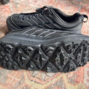Hoka Men’s Bondi SR Shoes Size 11.  New, never worn, no box or tags.